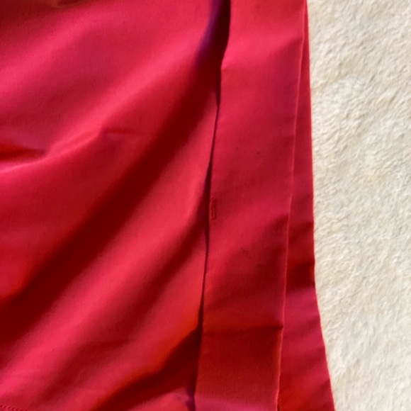 Lululemon Fuchsia Pink Shorts size 4 - Picture 3 of 4